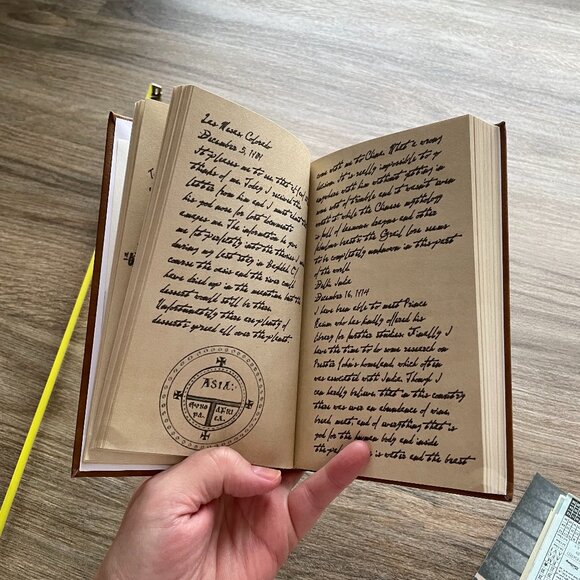 Indiana Jones Grail Diary, Movie Props  $28 - Picture 10 of 13